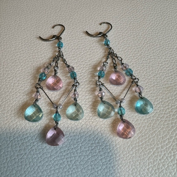 Pink and blue silver chandelier dangle drop earrings - Picture 3 of 6